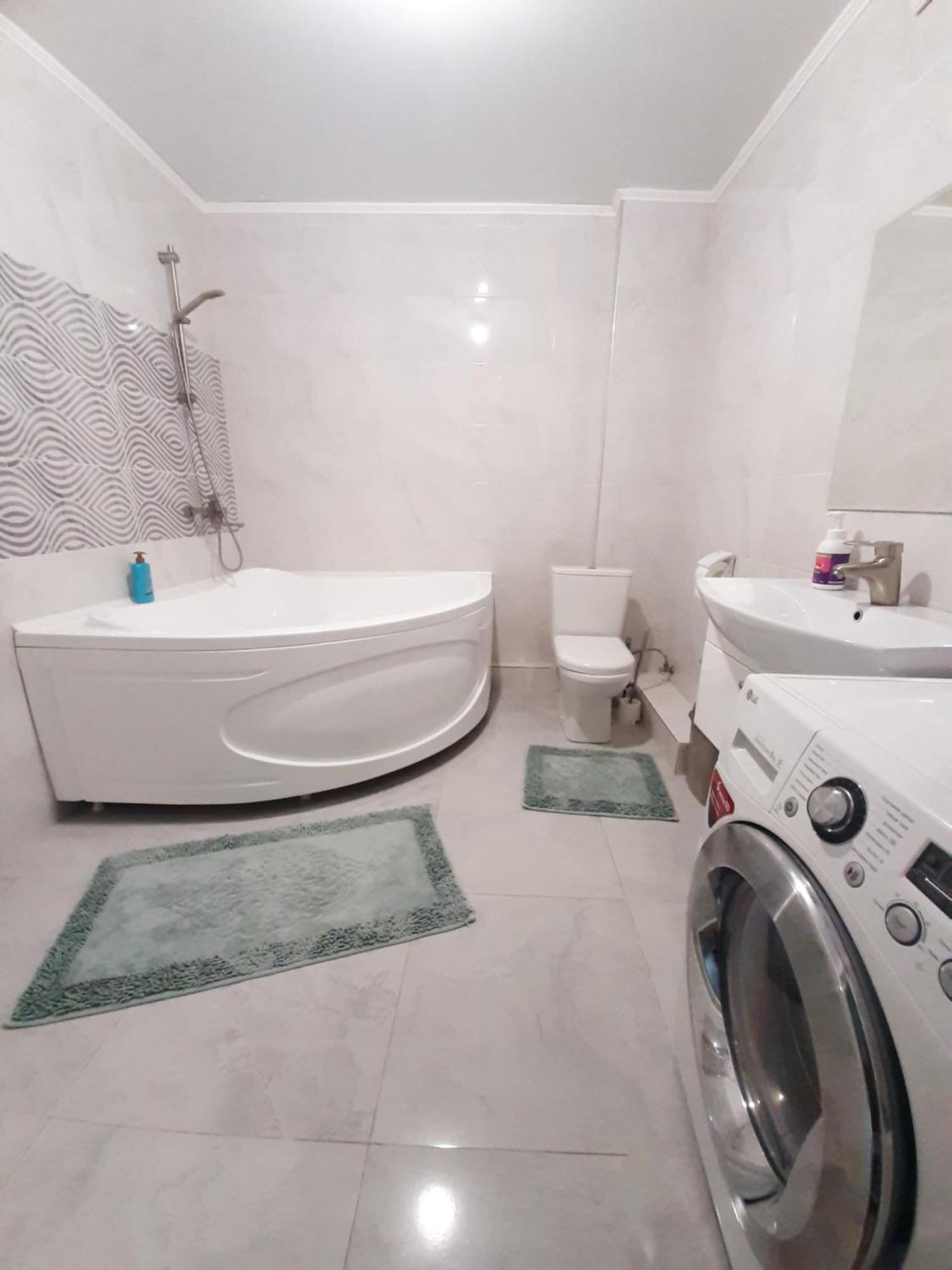 Comfortable Apartment بيشكيك المظهر الخارجي الصورة